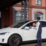 Цифровой Щит на Колесах: Как Технологии Меняют Наше Представление о Безопасности за Рулем